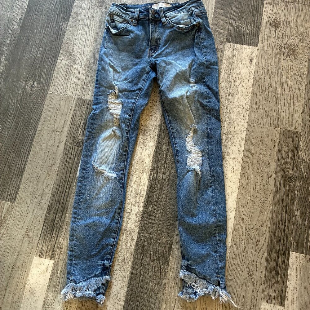 Kancan Distressed Skinny Jeans (Size 1/24)